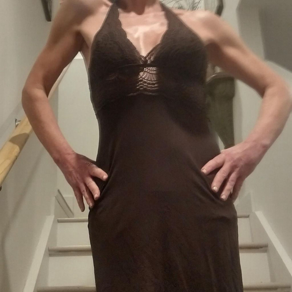 dresses - Picture 3 of 7